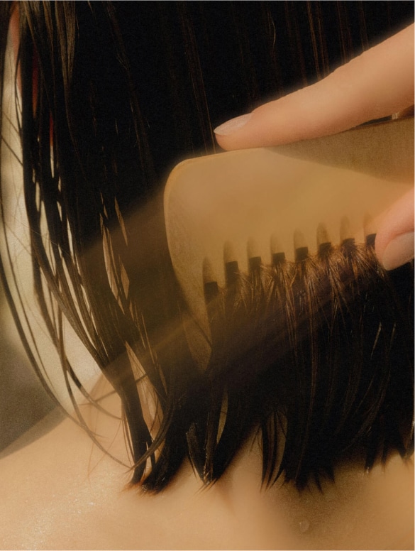 Moisturising Conditioner, Hair combing